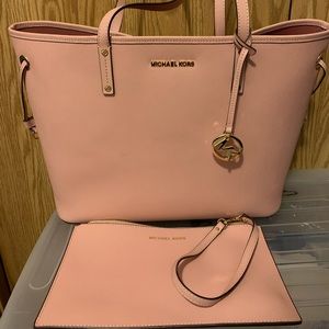 Michael Kors purse